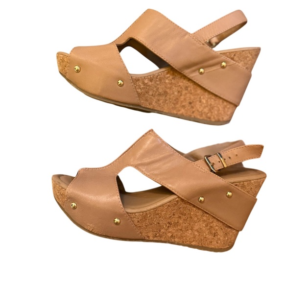 Kenneth Cole Reaction Shoes - Kenneth Cole Reaction Tan Wedge Sandals